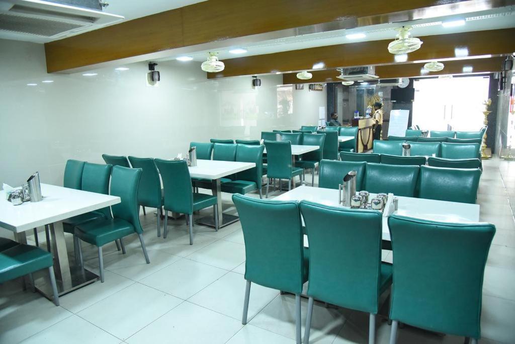 King Park Hotel Puducherry Zewnętrze zdjęcie
