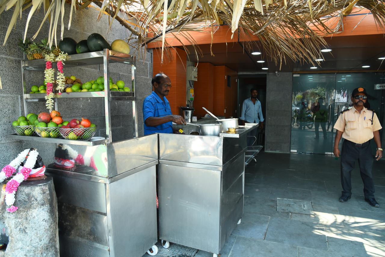 King Park Hotel Puducherry Zewnętrze zdjęcie