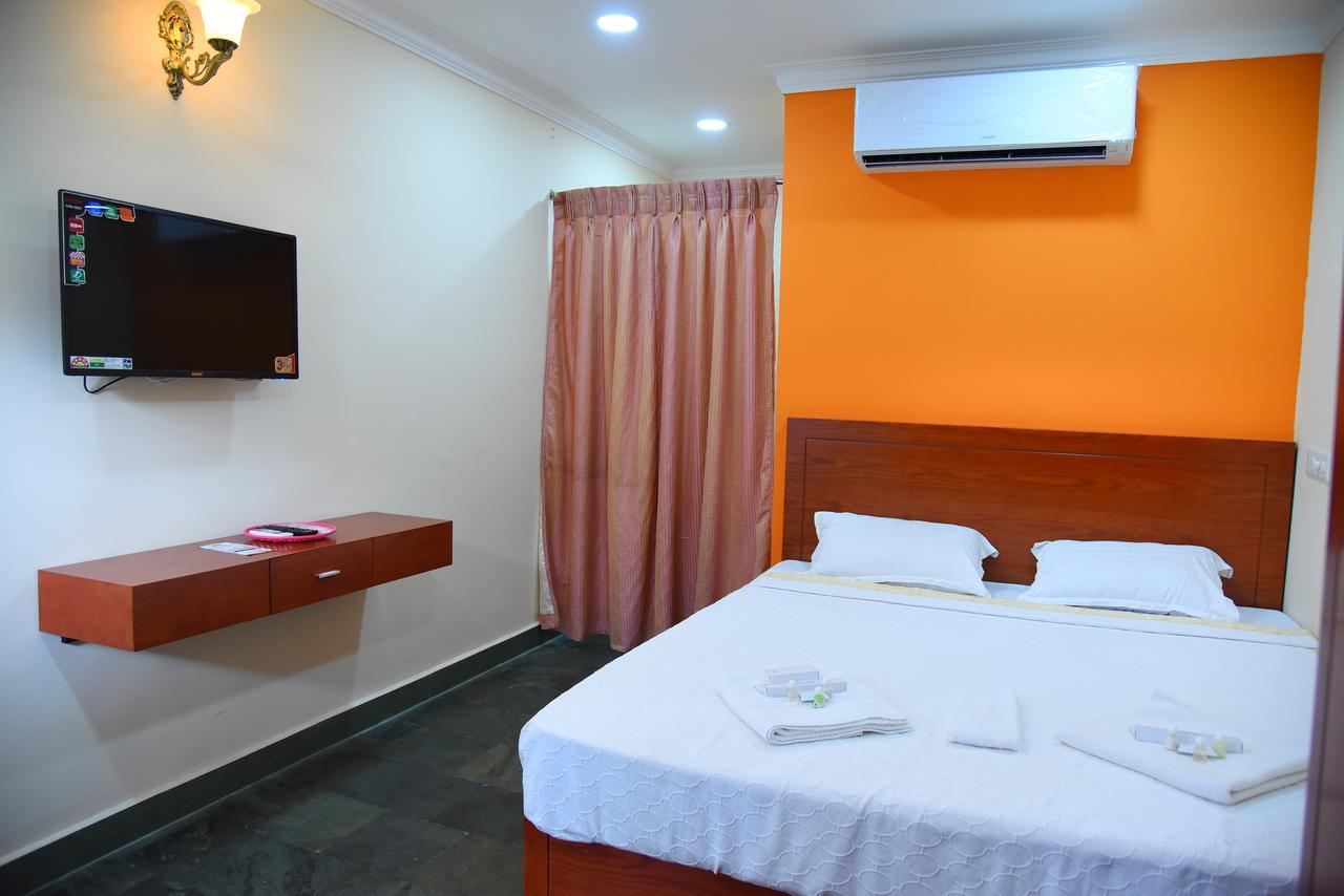 King Park Hotel Puducherry Zewnętrze zdjęcie