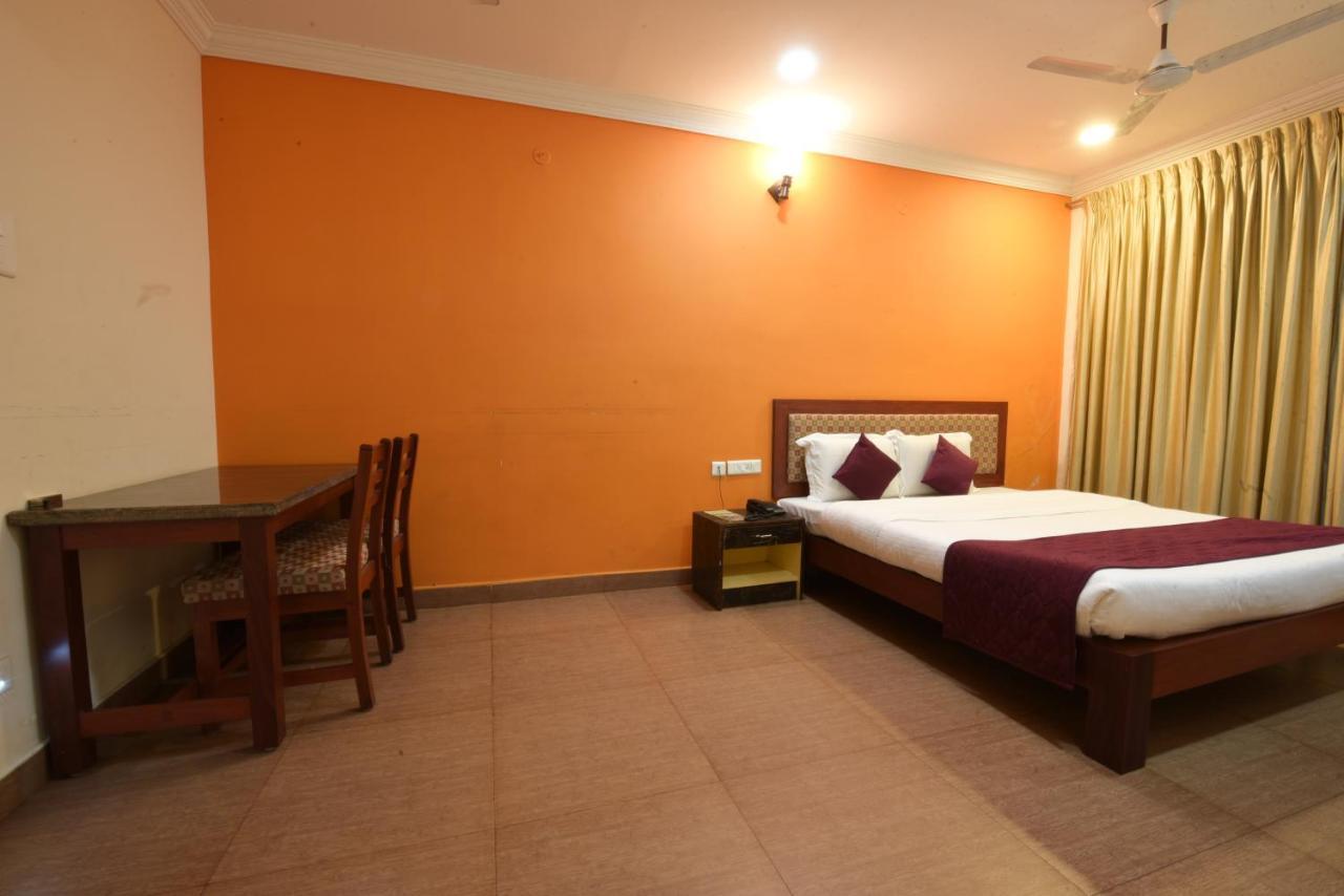 King Park Hotel Puducherry Zewnętrze zdjęcie