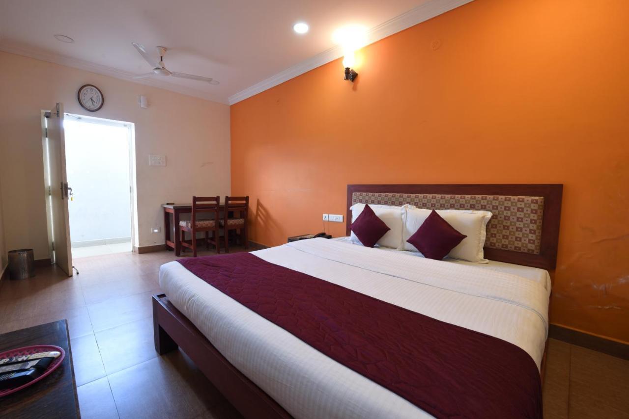 King Park Hotel Puducherry Zewnętrze zdjęcie