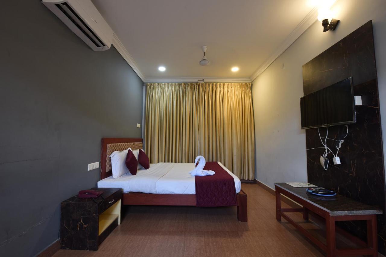King Park Hotel Puducherry Zewnętrze zdjęcie