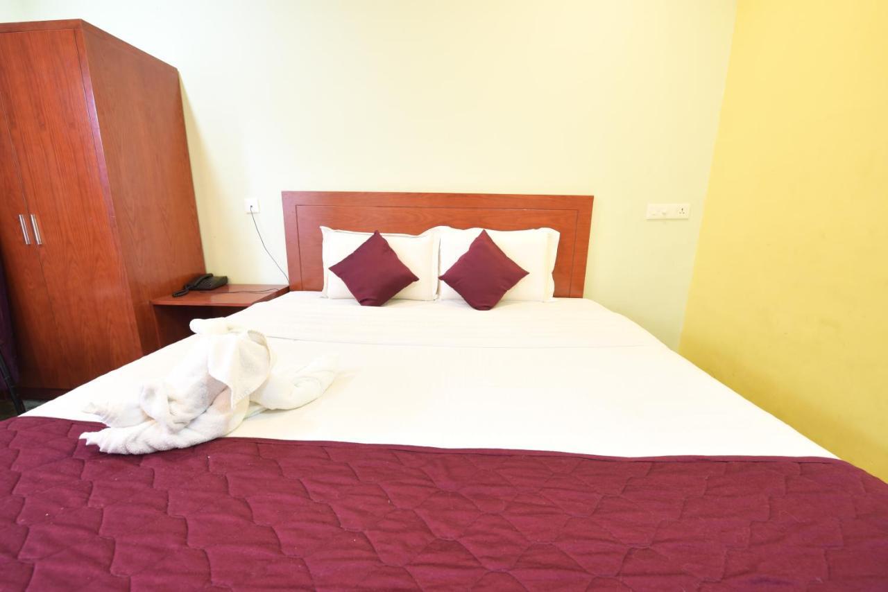 King Park Hotel Puducherry Zewnętrze zdjęcie